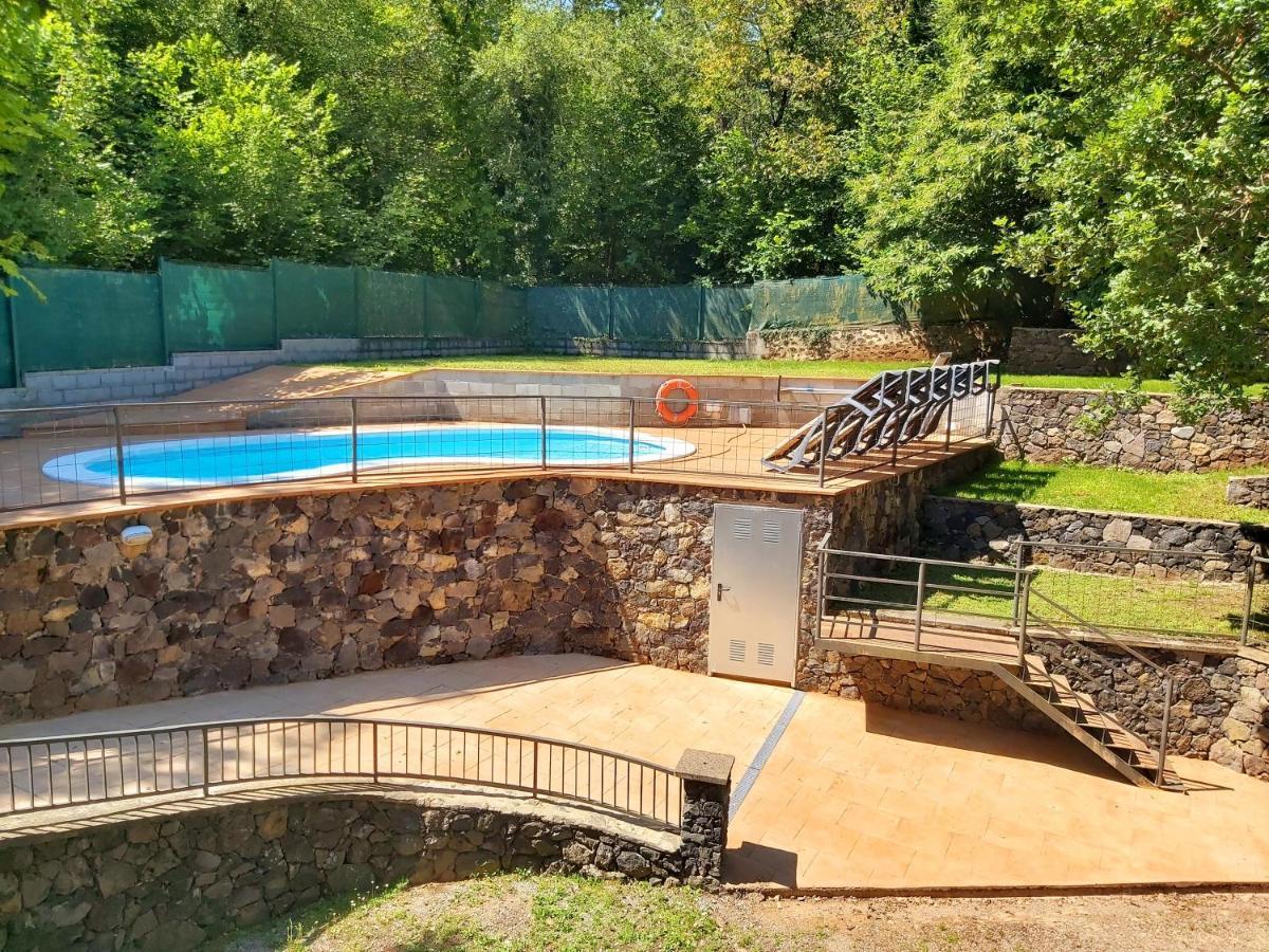 Apartamentos La Francesa Santa Pau Extérieur photo