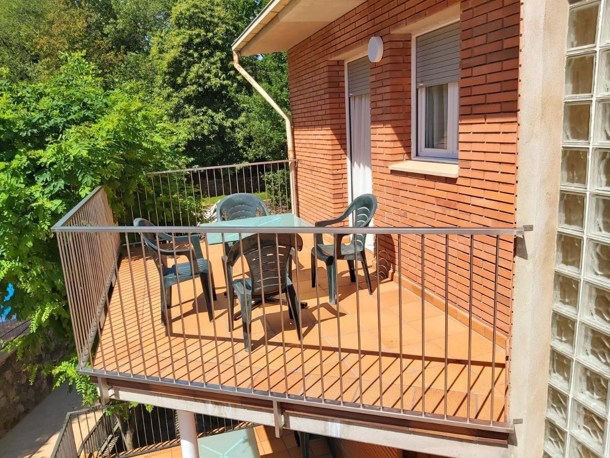 Apartamentos La Francesa Santa Pau Extérieur photo