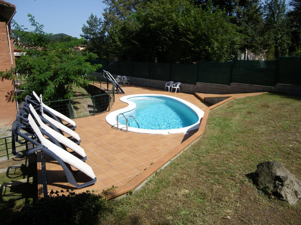 Apartamentos La Francesa Santa Pau Chambre photo